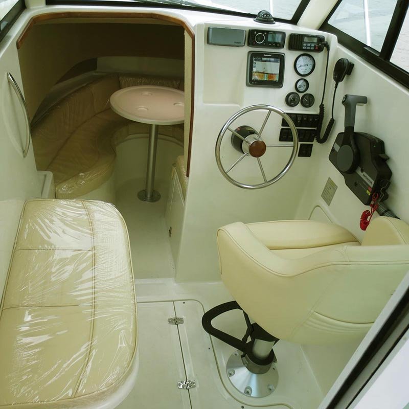 Mini Fast Speed Sea Used Fiberglass Hull Material Affordable Fishing Boat Luxury Yacht Made in China With Stern Drive Engine