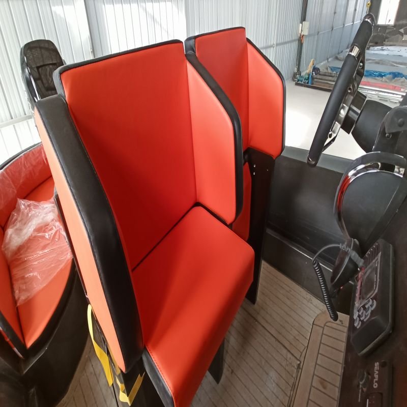 Hot Selling 28ft 8.5m Luxury Sport Yacht Black Hull Outboard Motor Hypalon Tube Entertainment Cruising Aluminium Fishing Boat