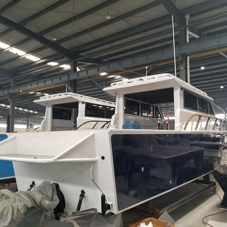 Australia Standard 10m Aluminum Yacht Luxury Boat With Inboard Engine
