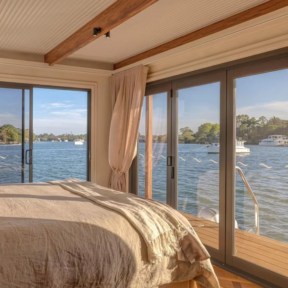Luxury 2-Floor Houseboat with Floating Bar Restaurant Aluminum AC Solar Panel Kitchen-Outboard Engine for Recreational Boating