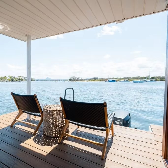 Luxury 2-Floor Houseboat with Floating Bar Restaurant Aluminum AC Solar Panel Kitchen-Outboard Engine for Recreational Boating