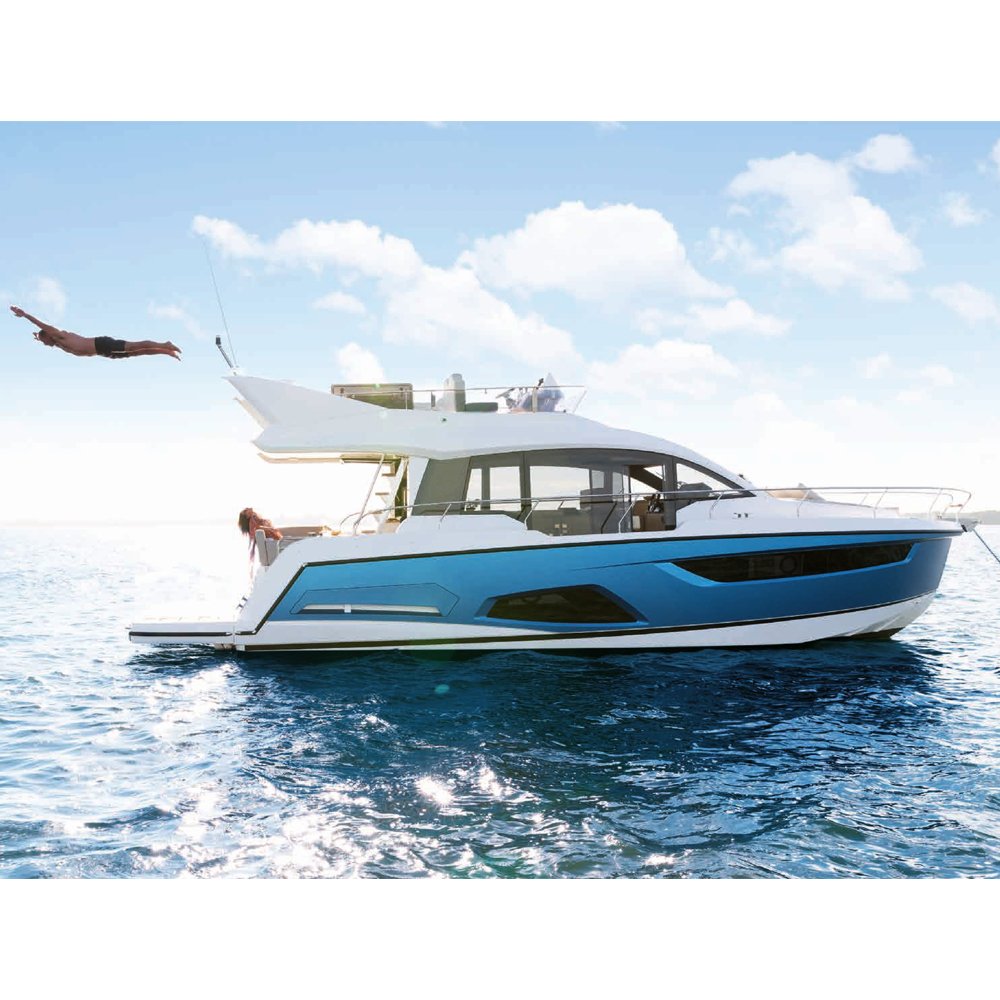 Super Leisure Luxury Yacht with Flybridge Overnight Party Boat Aluminum Hull Outboard Engine-For Sale