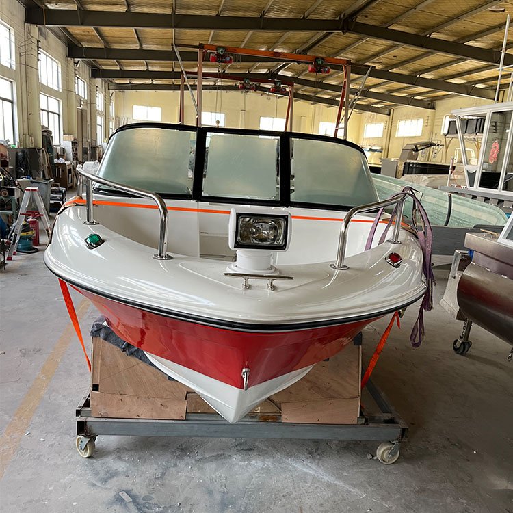18ft Sailboat Jet Sport High Quality Yacht Engine Luxury Boat Yachts for Sale