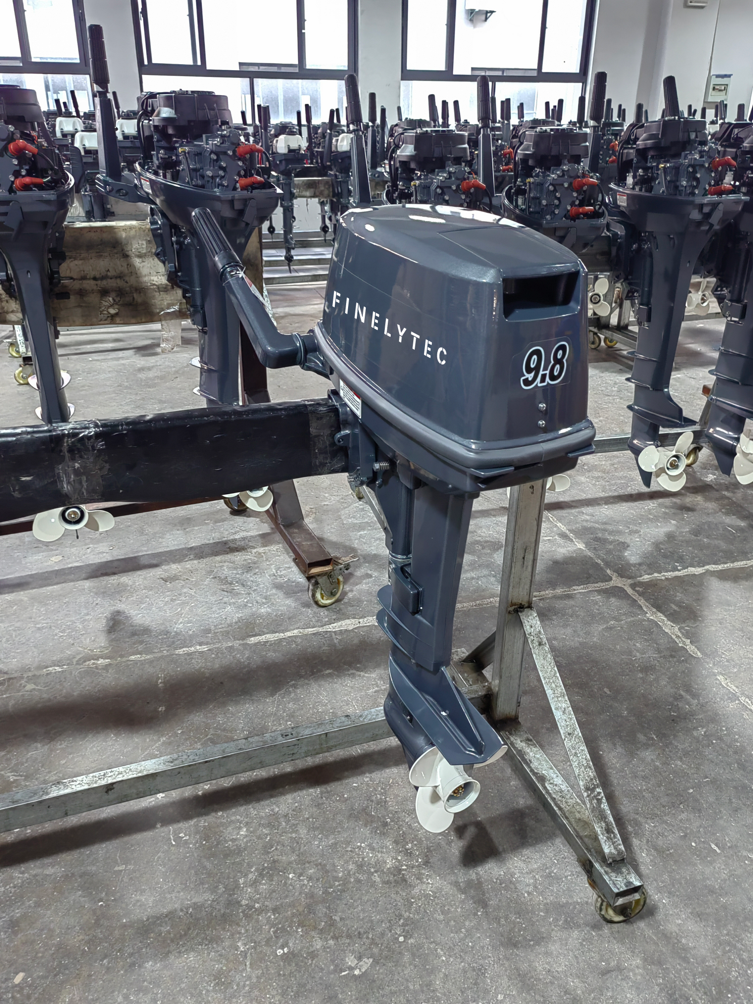 Hot Selling 2 Stroke 9.8HP 169cc Outboard Motor Gasoline Boat Engine External Motor PVC Boat Engine