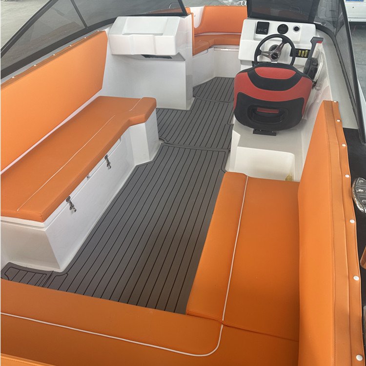 7.8m Fiberglass Racing Boat for Sale 26ft with 12-Person Capacity and Outboard Engine for Fishing Vessels