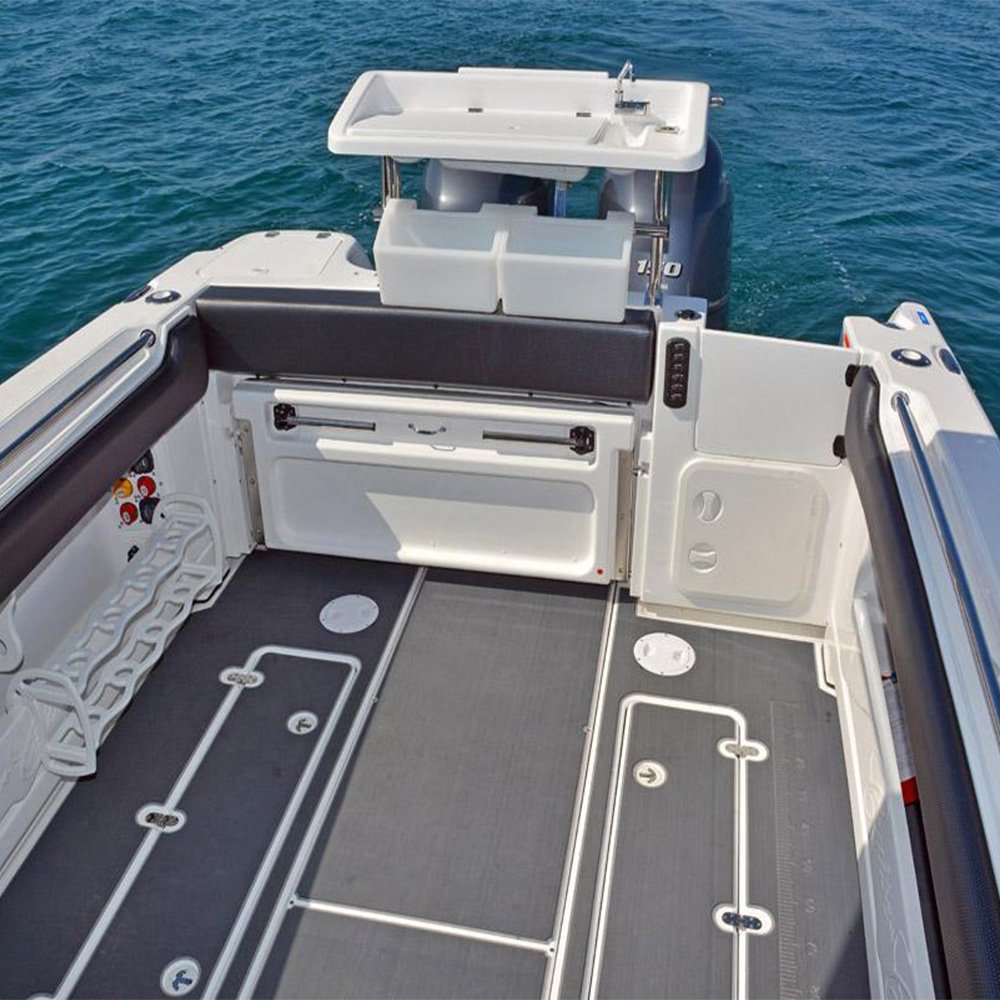 Hot Sale 5.6m Aluminum Yacht Outboard Engine Fishing Craft Cabin Boat for 6 People for River Application