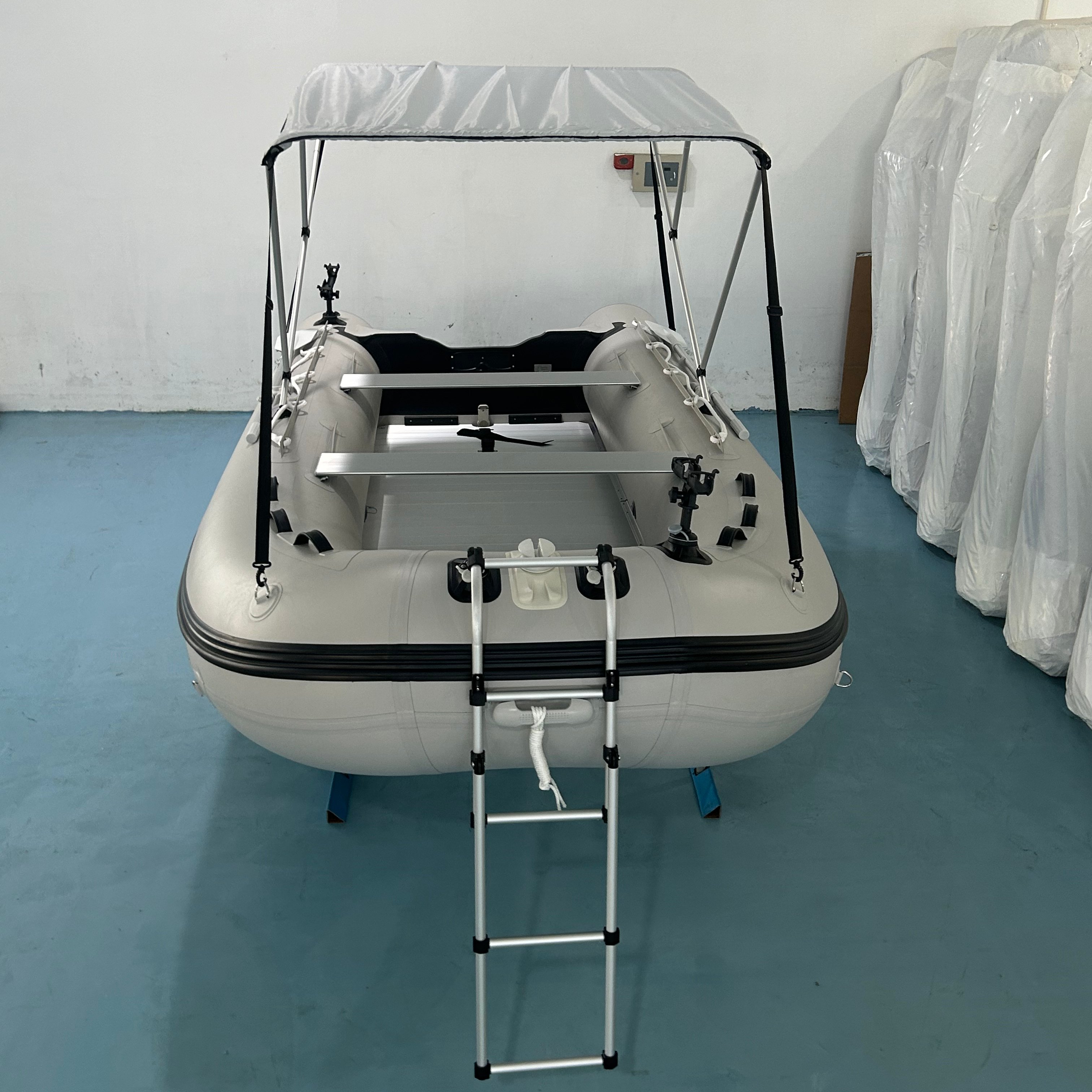 3M or 3.3m Inflatable Boat with Aluminum Floor for 4 Persons Lake River Offshore Sea Driving Outdoor Diving Activities