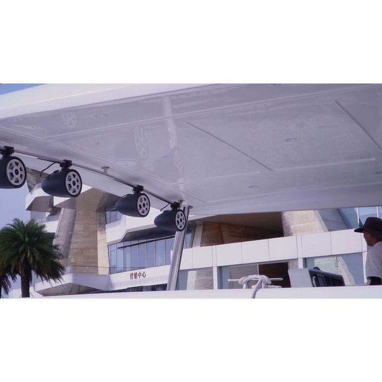 Customized Luxury Aluminum Sport Yacht Deck Boat for Sale for Fishing Surfing Electric With Outboard Engine Included