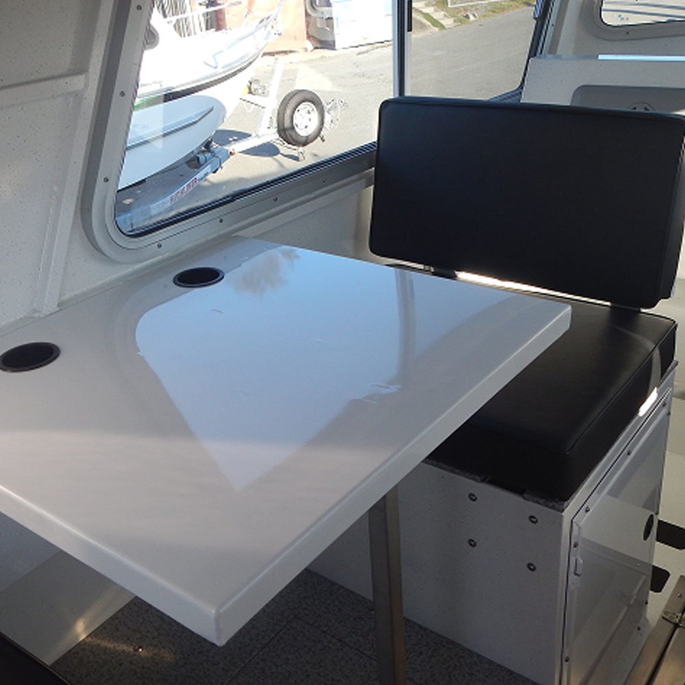 High-Speed Sport Yacht Cabin Fishing Boat with Storage Space Fully Warehoused Aluminum Outboard Engine for Sale