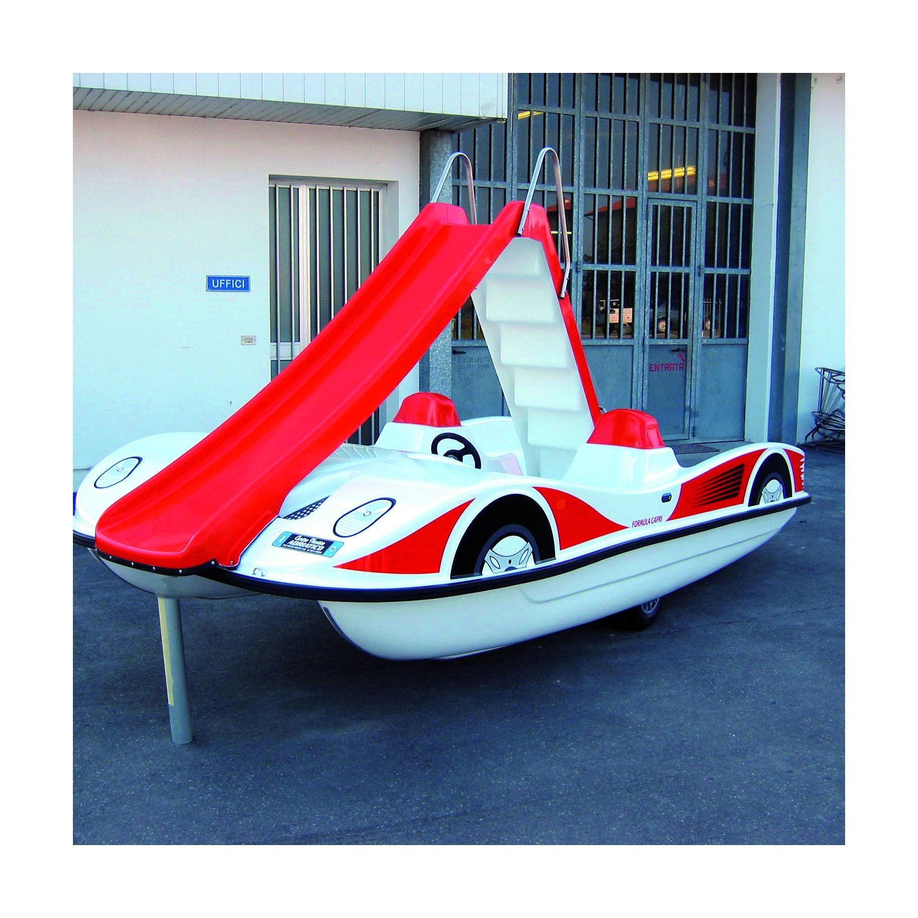 Eco-friendly Electric Boats With Solar-powered Engines for Sustainable Boating