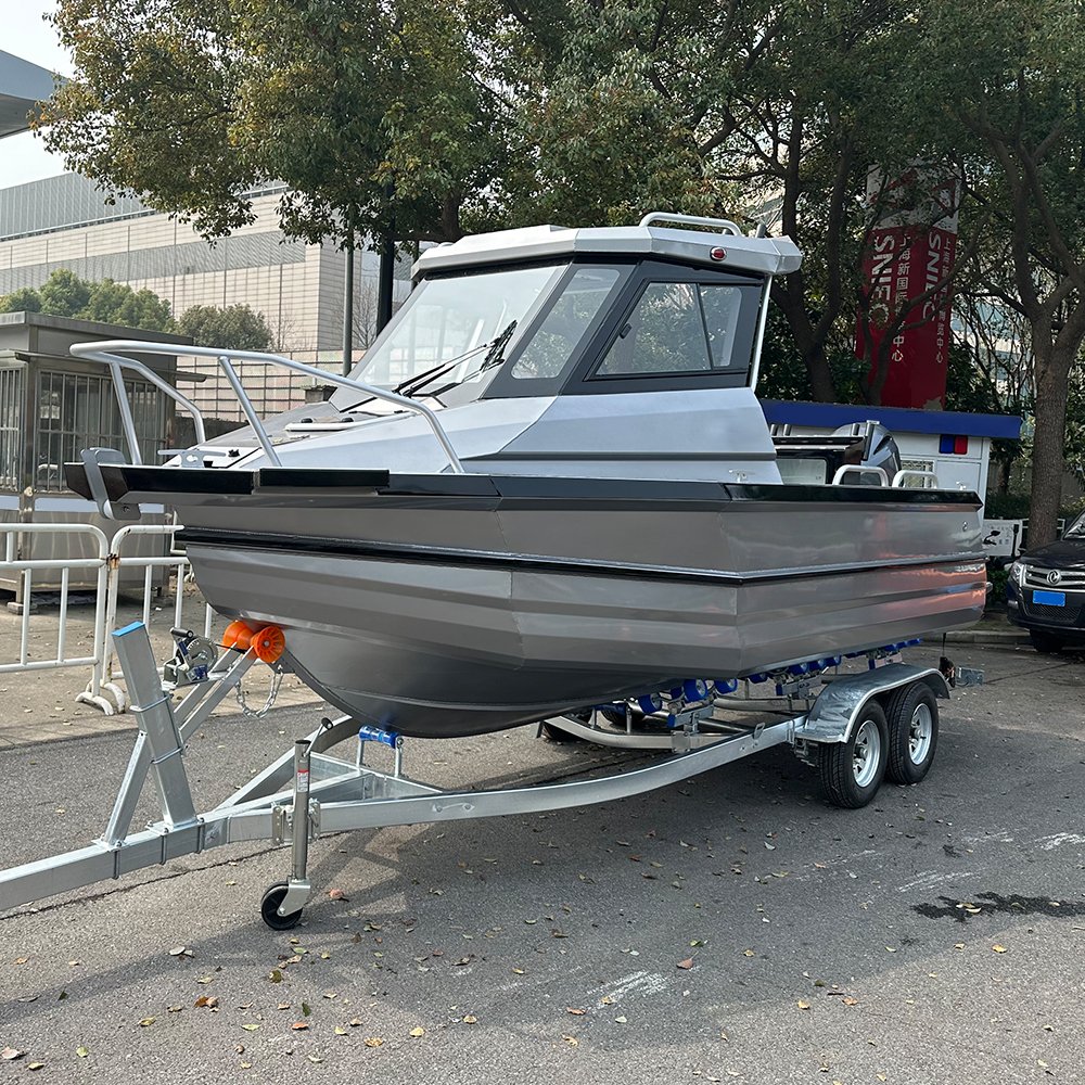 6m Aluminum Fishing Boat with Dual Outboard Engine China Yacht 19ft Centre Console Boat for Outdoor Adventure
