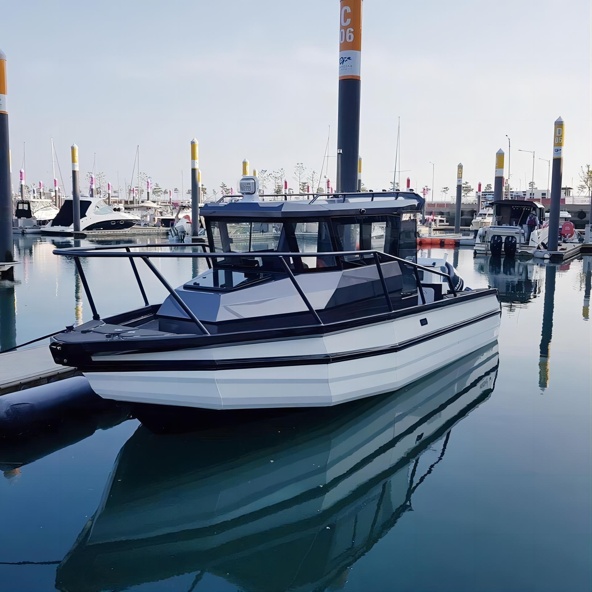 Luxury Aluminum Offshore Rowing Boat 7.5m 24.6ft Speed Fishing Yacht with Ballast Tanks Outboard Engine EVA Hull Material Sports