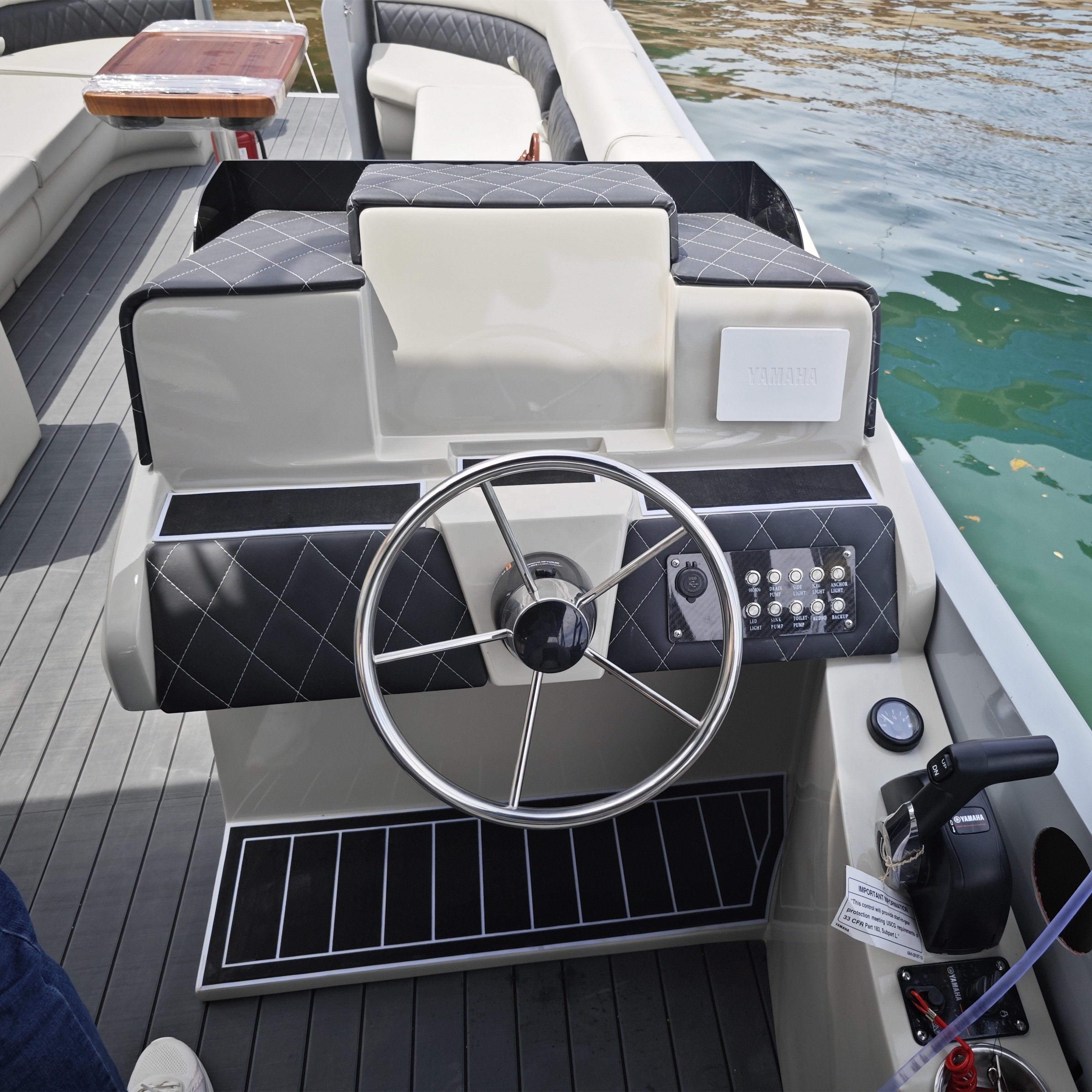 China Luxury Aluminum Party 26 ft 25 Feet Pontoon Speed Boat Outboard Engine Yacht