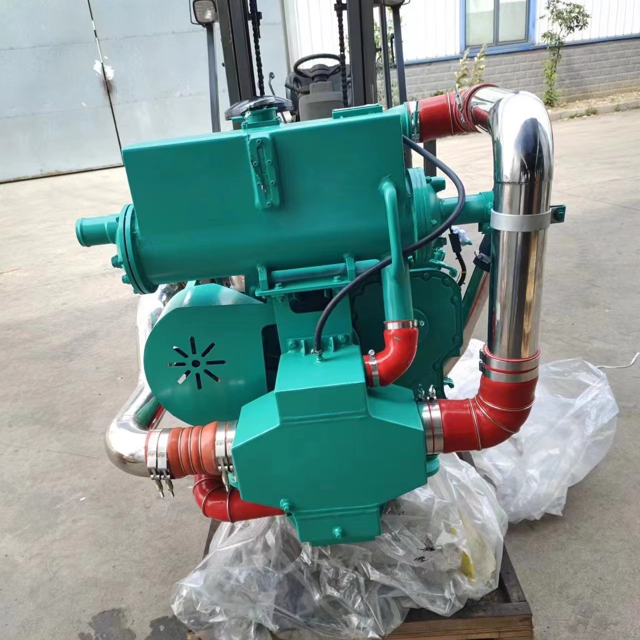 Dongfeng DCEC Brand Marine Push Used 315hp 6 Cylinders Boat Motor diesel Engine 6LTAA8.9 With Gearbox