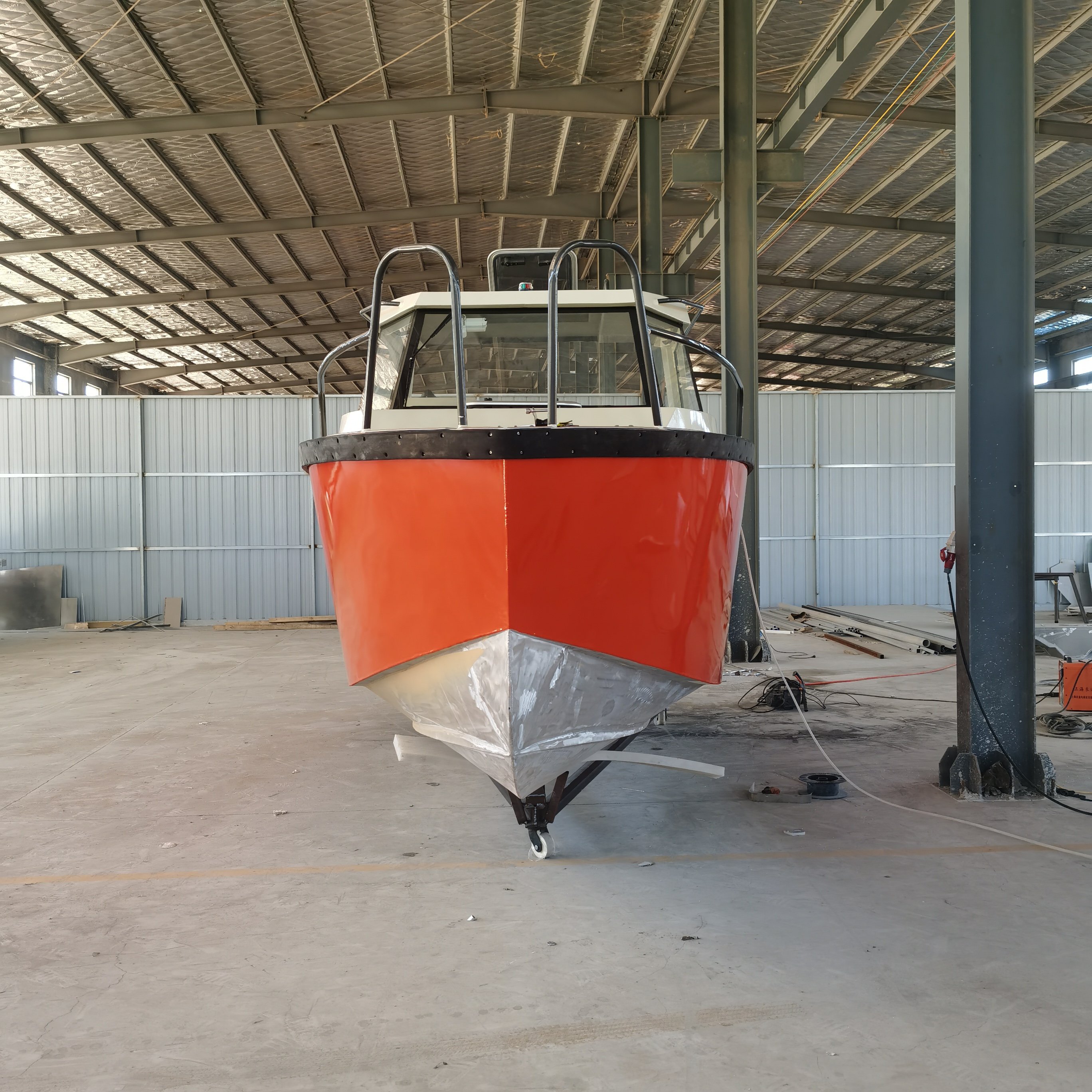 Italian Designed 620 M New Condition Fishing Boat With 24 Inch Aluminum Hull Plate And Cabin For Fishing Vessels