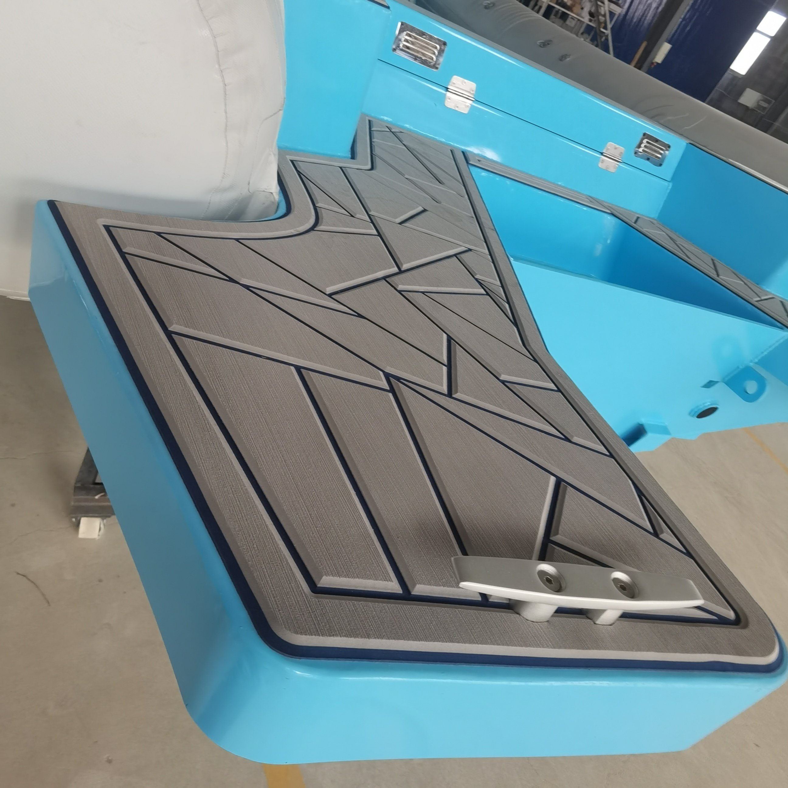 Chinese 6.2m Sport Yacht Aluminum Hull Inflatable Rib Boat with PVC Tube for Outboard Engine and 3m Rowing Boat
