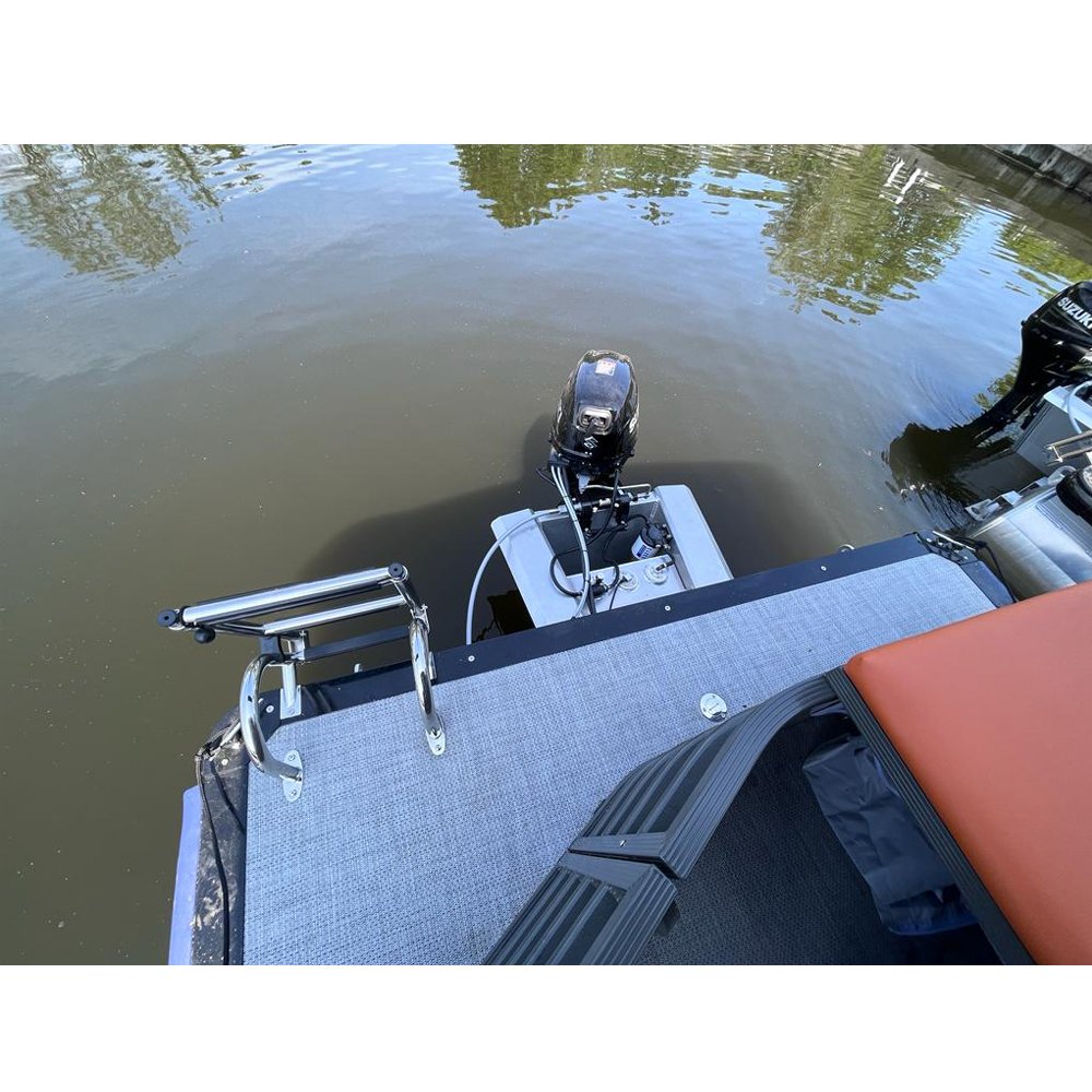 25ft Shipyard Aluminum Pontoon Deck Boat for Lake and River Equipped with Outboard Engine