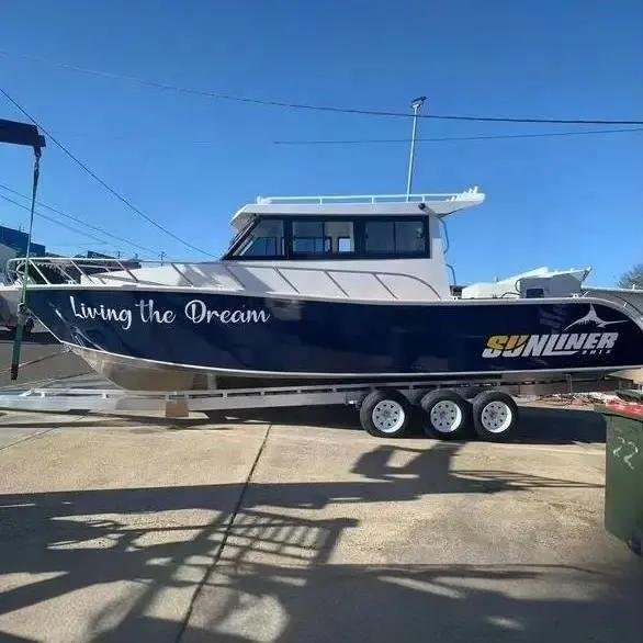 New Design 8.1m 26.5ft Luxury Aluminum Fishing Vessel Leisure Boat with Outboard Engine EVA Hull Material for River Sports