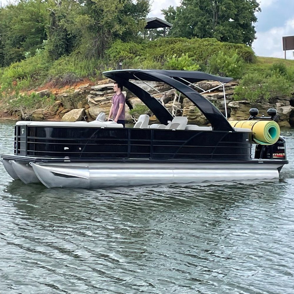 2024 Customized Comfortable Fiberglass Sailing Yacht for Casual Party Barge Fishing Pontoon Boat Aluminum Hull Outboard Engine
