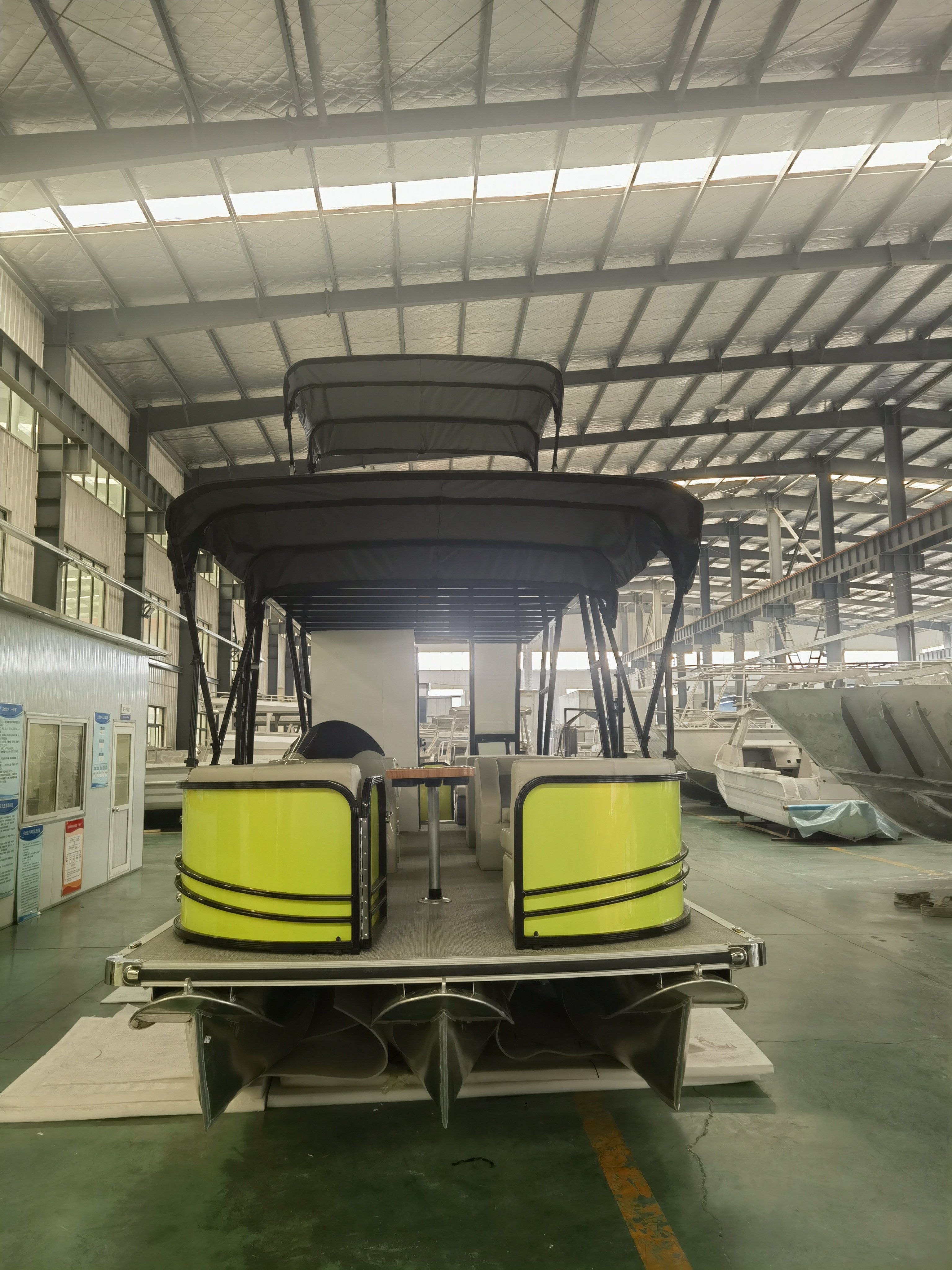US Popular Luxury 25ft-30ft Aluminum Double-Deck Rowing Pontoon Boat Customized 6m Yacht with Outboard Engine for River Use