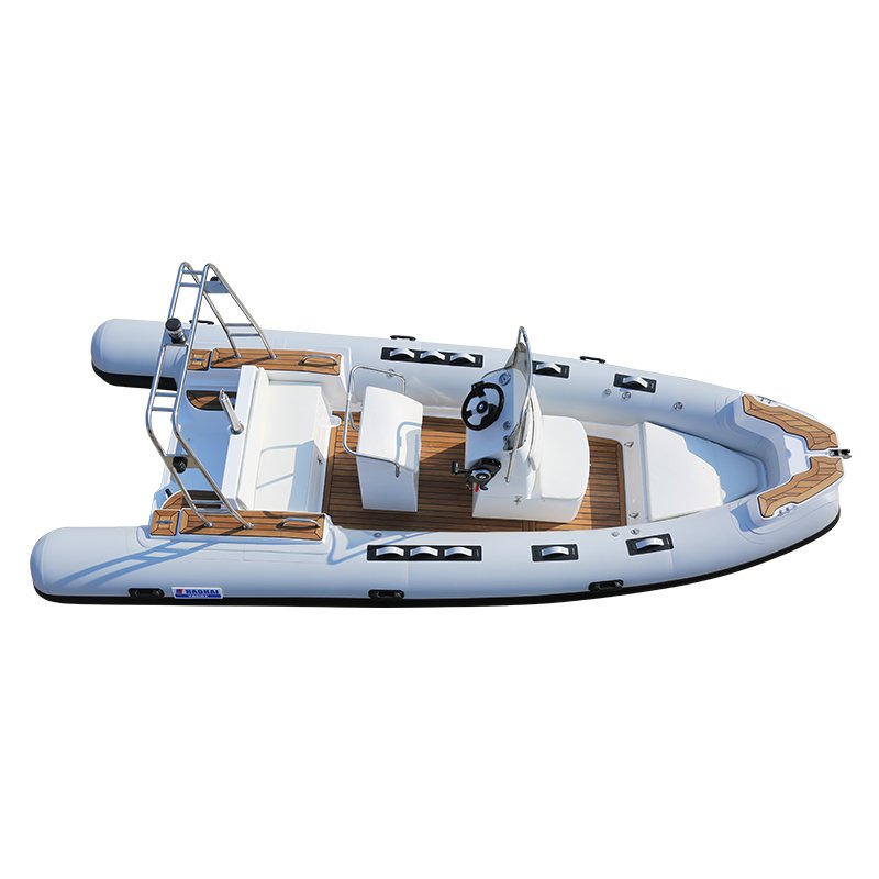 Hot Sale 580 Fiberglass Sport Yacht Outboard Engine Boat for Speed Surfing and Fishing in Ocean Water