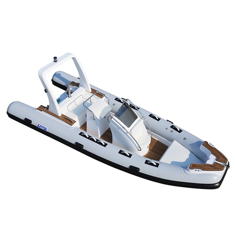 Hot Sale 580 Fiberglass Sport Yacht Outboard Engine Boat for Speed Surfing and Fishing in Ocean Water