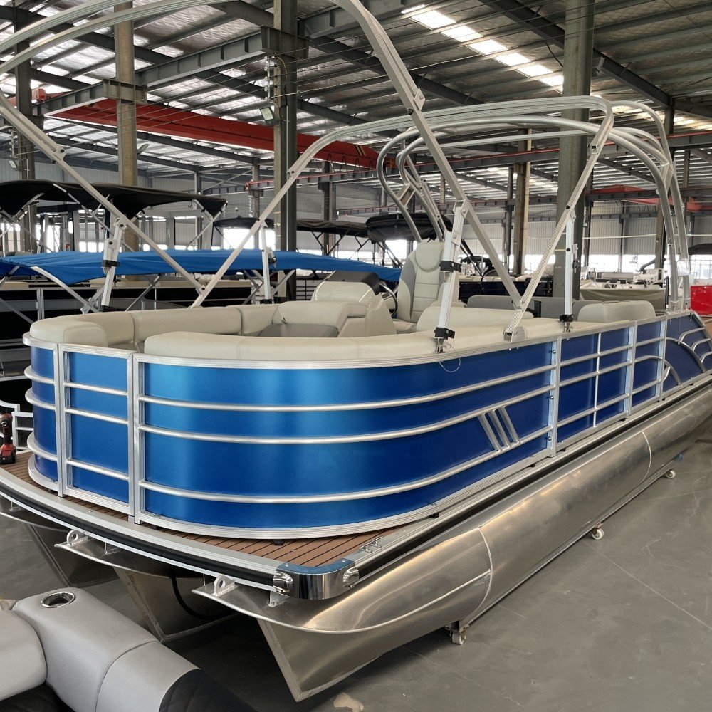 New Arrival 21FT Sport Luxury Yacht Aluminum Pontoon Boat for Family Leisure Outboard Engine 4m Length