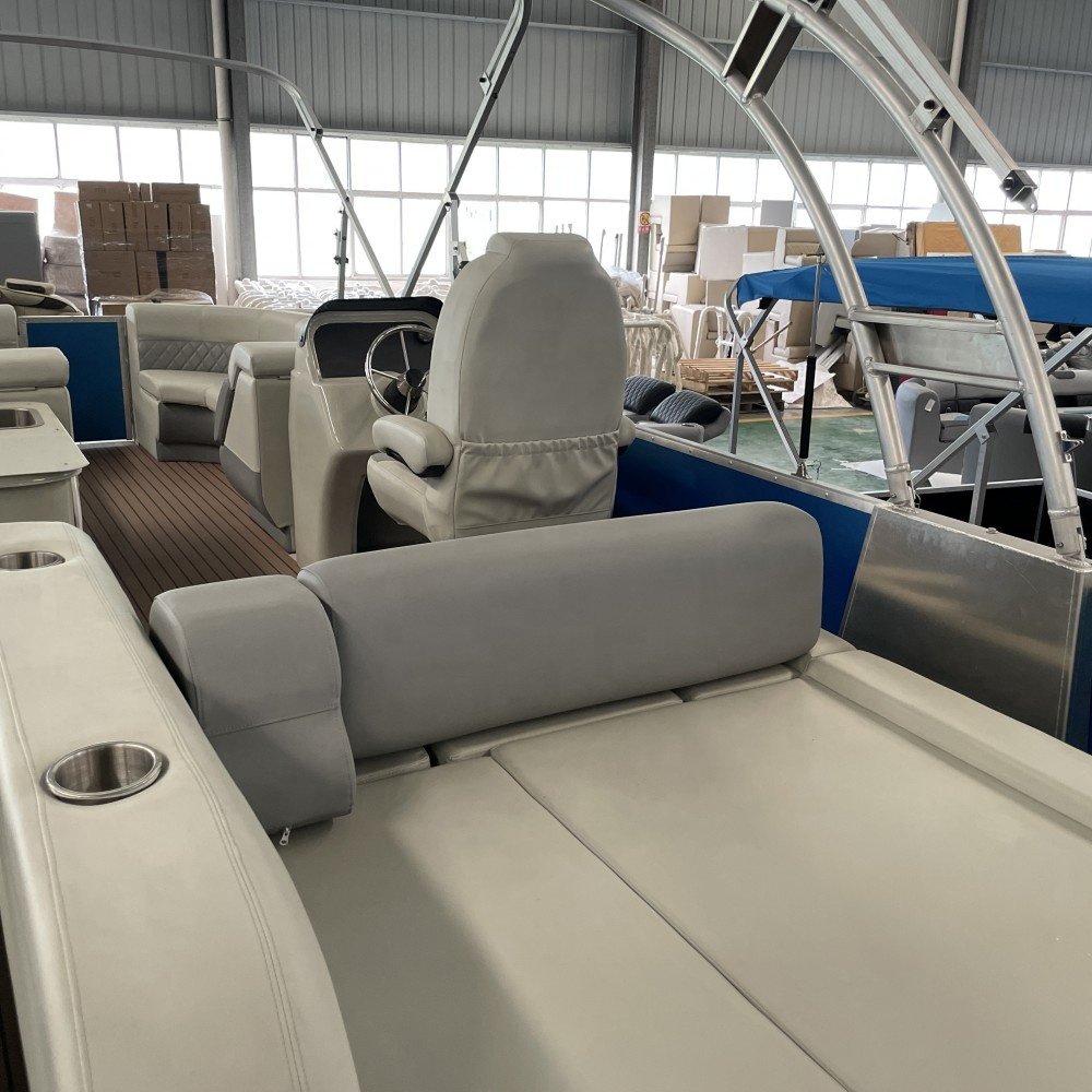 New Arrival 21FT Sport Luxury Yacht Aluminum Pontoon Boat for Family Leisure Outboard Engine 4m Length