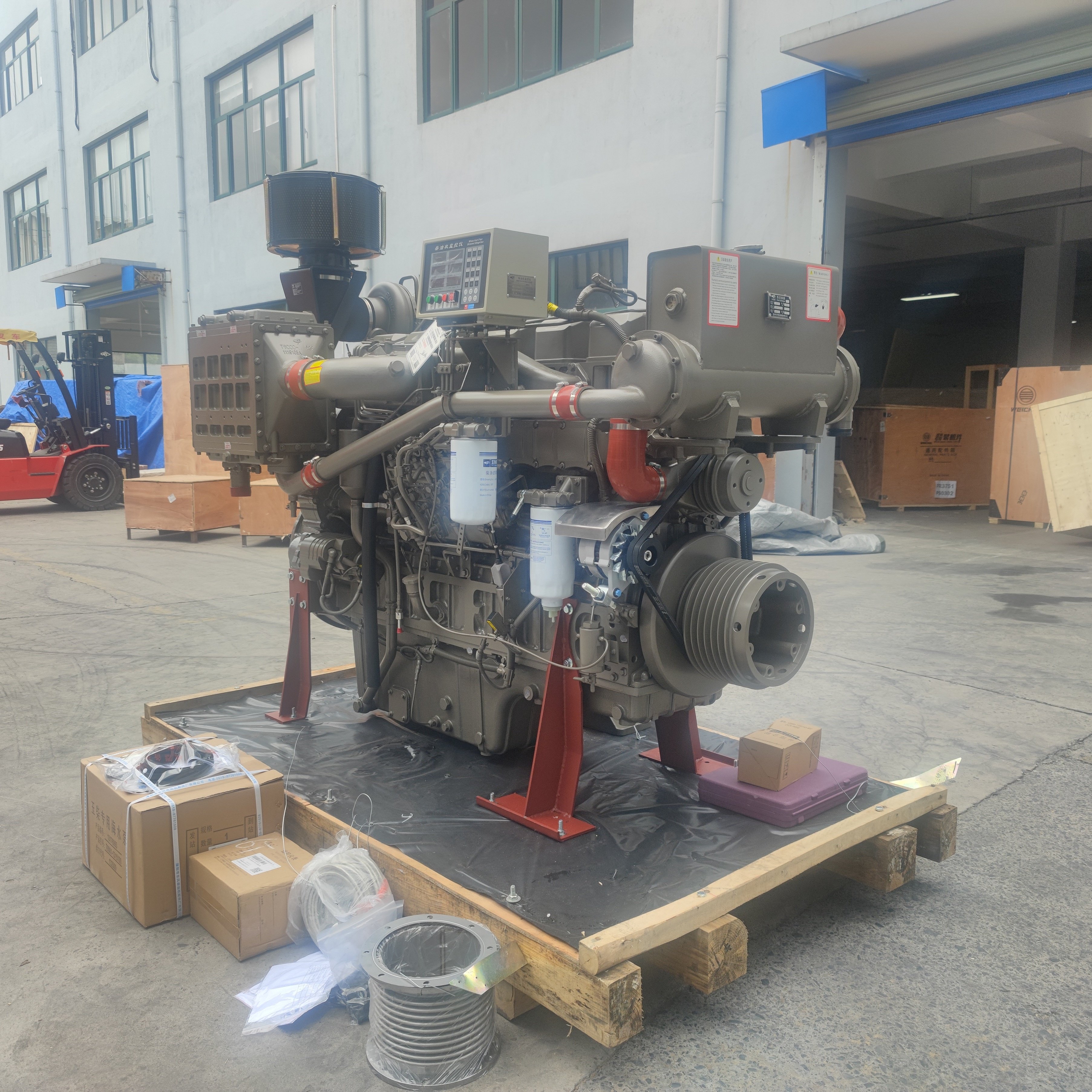 Yuchai 730HP Marine Diesel Engine YC6C730L-C20 New 4-Stroke Water-Cooled Electric Start for Boats and Industrial Machinery