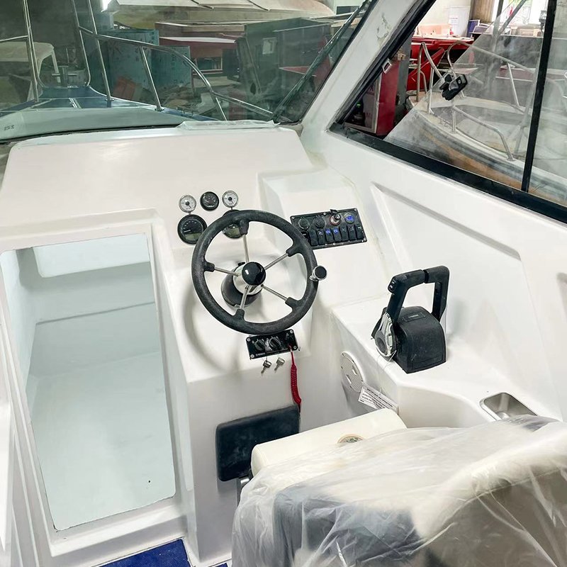 Hot Sales Factory Supply 6m-10m Panga Boats With Outboard Engine Fiberglass Fishing Boats