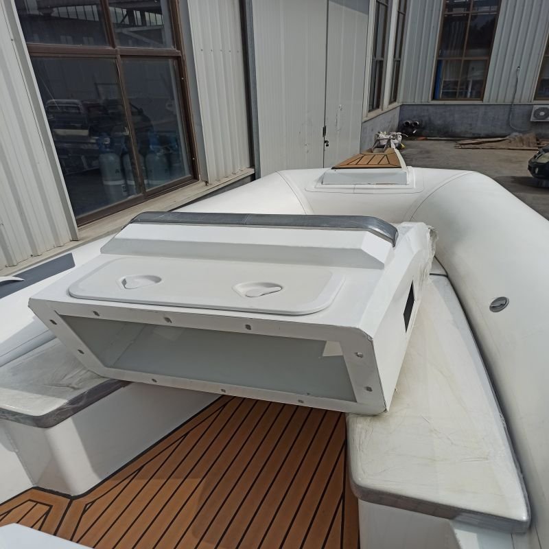Chinese Factory Luxury RIB Boat 620 Aluminum Hull Foldable Hypalon Inflatable for Family Entertainment and Fishing EVA Yacht
