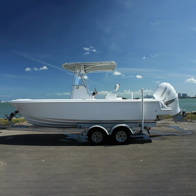 2021 18ft Nice Design Console Yacht Luxury Boat Aluminum Sailing Boat Outboard Sofa Engine for Sale