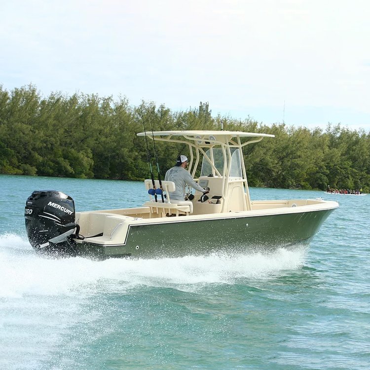 2021 18ft Nice Design Console Yacht Luxury Boat Aluminum Sailing Boat Outboard Sofa Engine for Sale