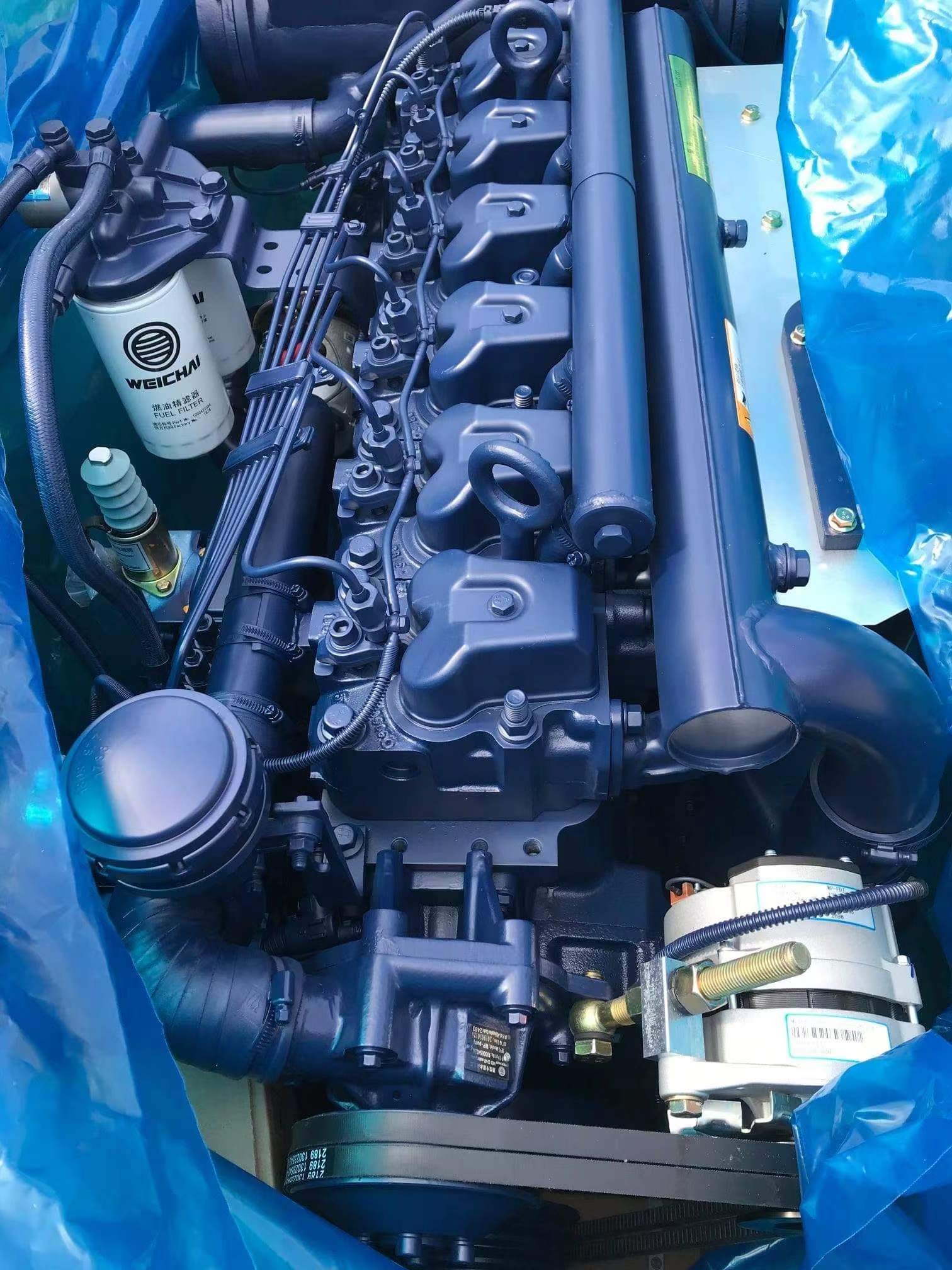 Cheap Price 2300rpm 250hp Weichai Deutz Marine Boat Diesel Engine With Gearbox for Yacht WP6C250-23
