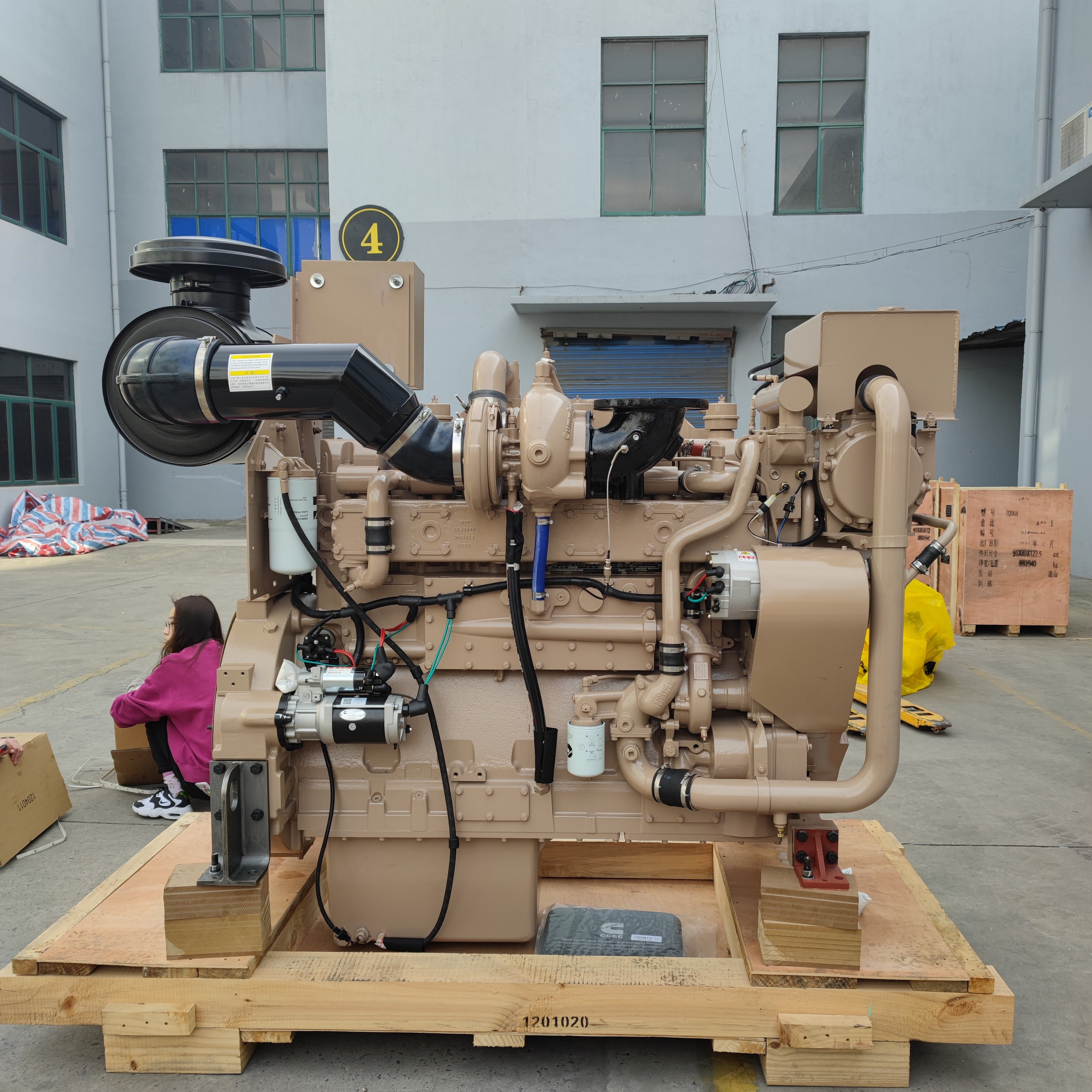 Cummin 700HP CCEC Inboard Diesel Marine Engine KTA19-M700 Boat Motor 4-Stroke Electric Fuel New Condition
