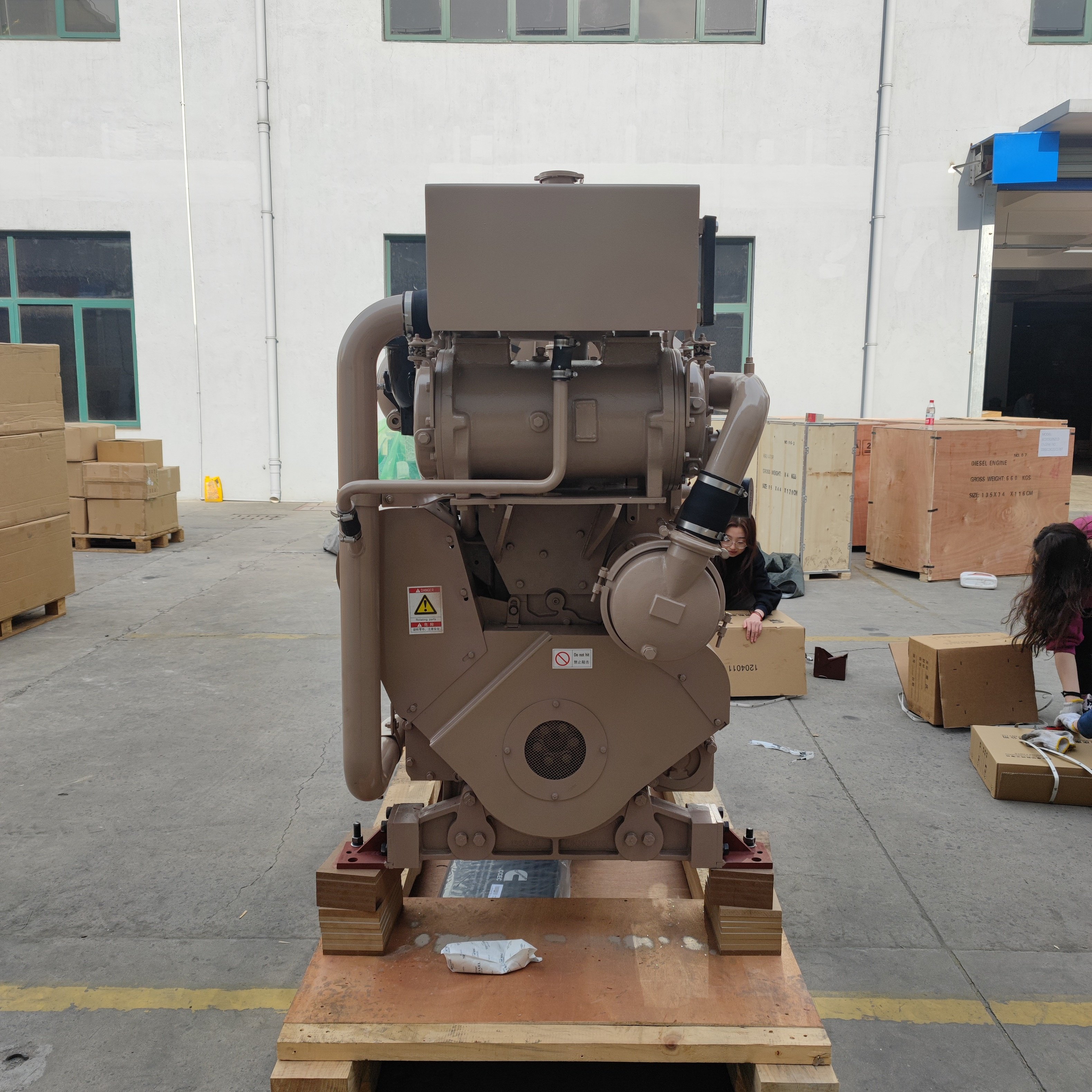 Cummin 700HP CCEC Inboard Diesel Marine Engine KTA19-M700 Boat Motor 4-Stroke Electric Fuel New Condition