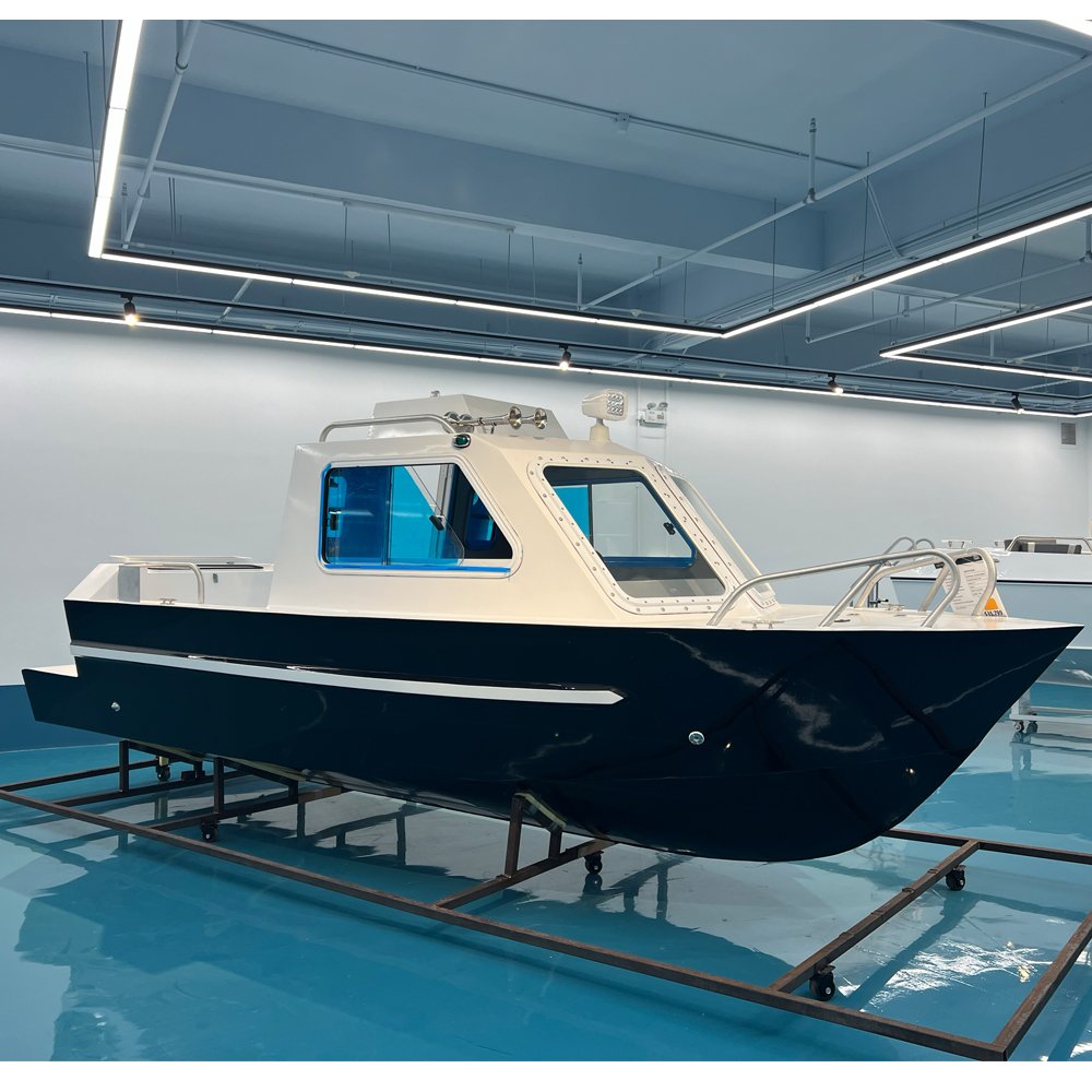 Small 18FT Aluminum Fishing Boat with Outboard Engine New Condition Commercial Cabin Speed Boat From China