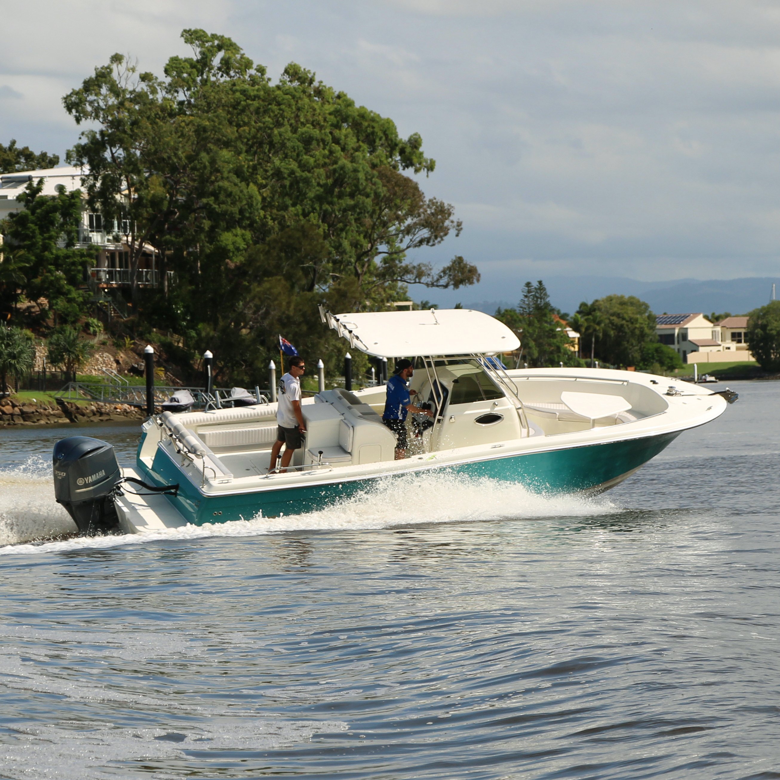 World Famous Made in China Electric Land Yacht Outboard Engine Speed Boats for Sale Malaysia1