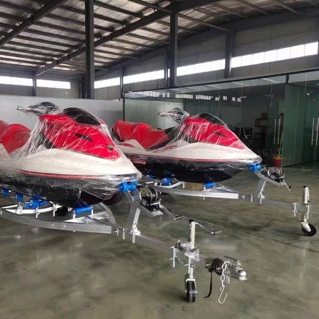 China Made High Quality 3 Passengers Suzuki Engine Reverse Gear 1400cc 4-stroke Electric Start Jet Ski