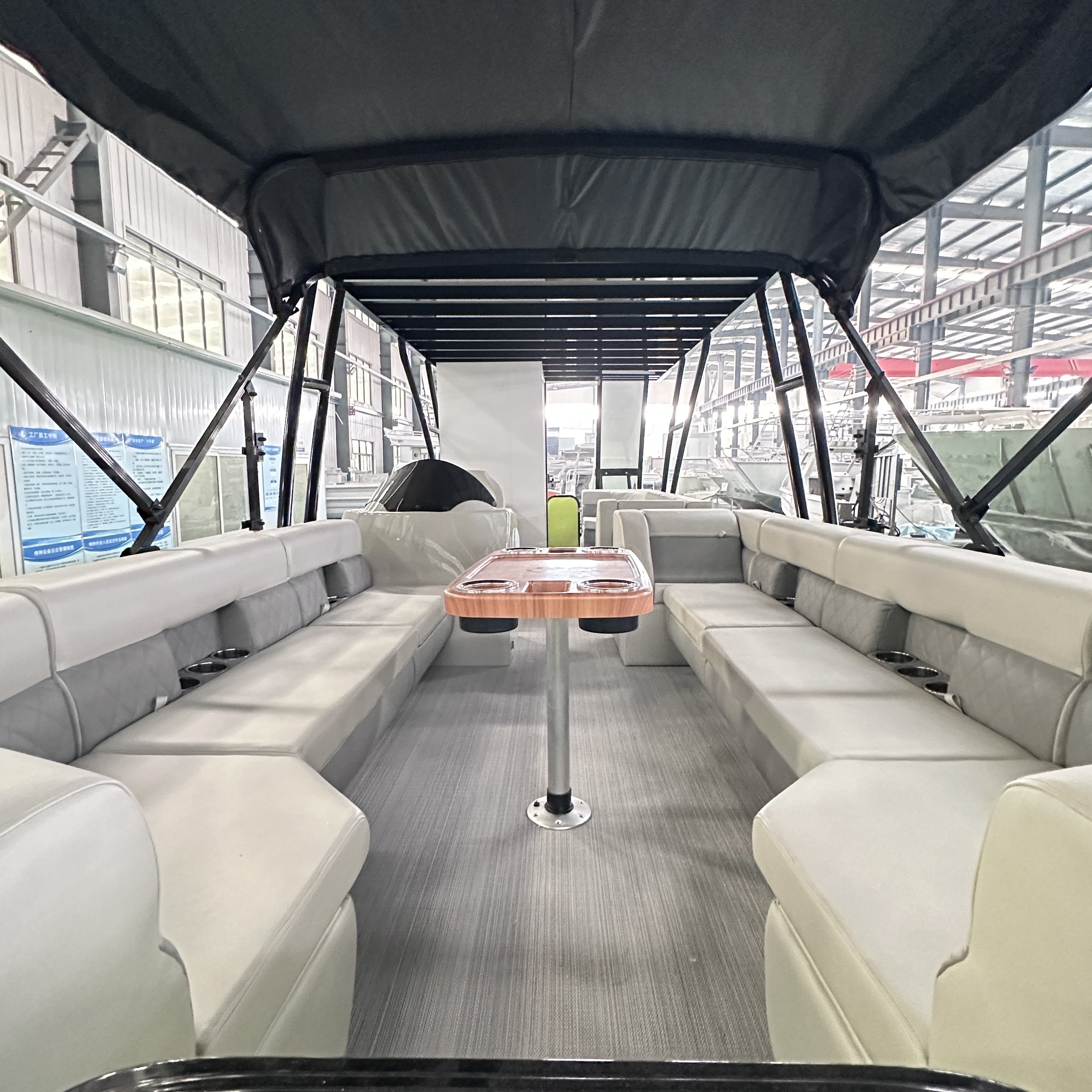 25ft Luxury Aluminum Hull Floating Pontoon Boat for Family Fishing Adventures 15-19 Persons Outboard Engine Welded Workmanship