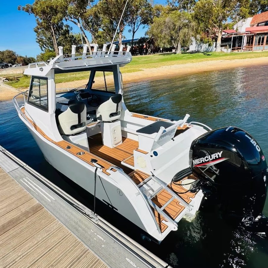 New 20.5ft/6.25m Aluminum Fishing Boat Speed Rowing Outboard Engine Gas Fuel for Sports Use