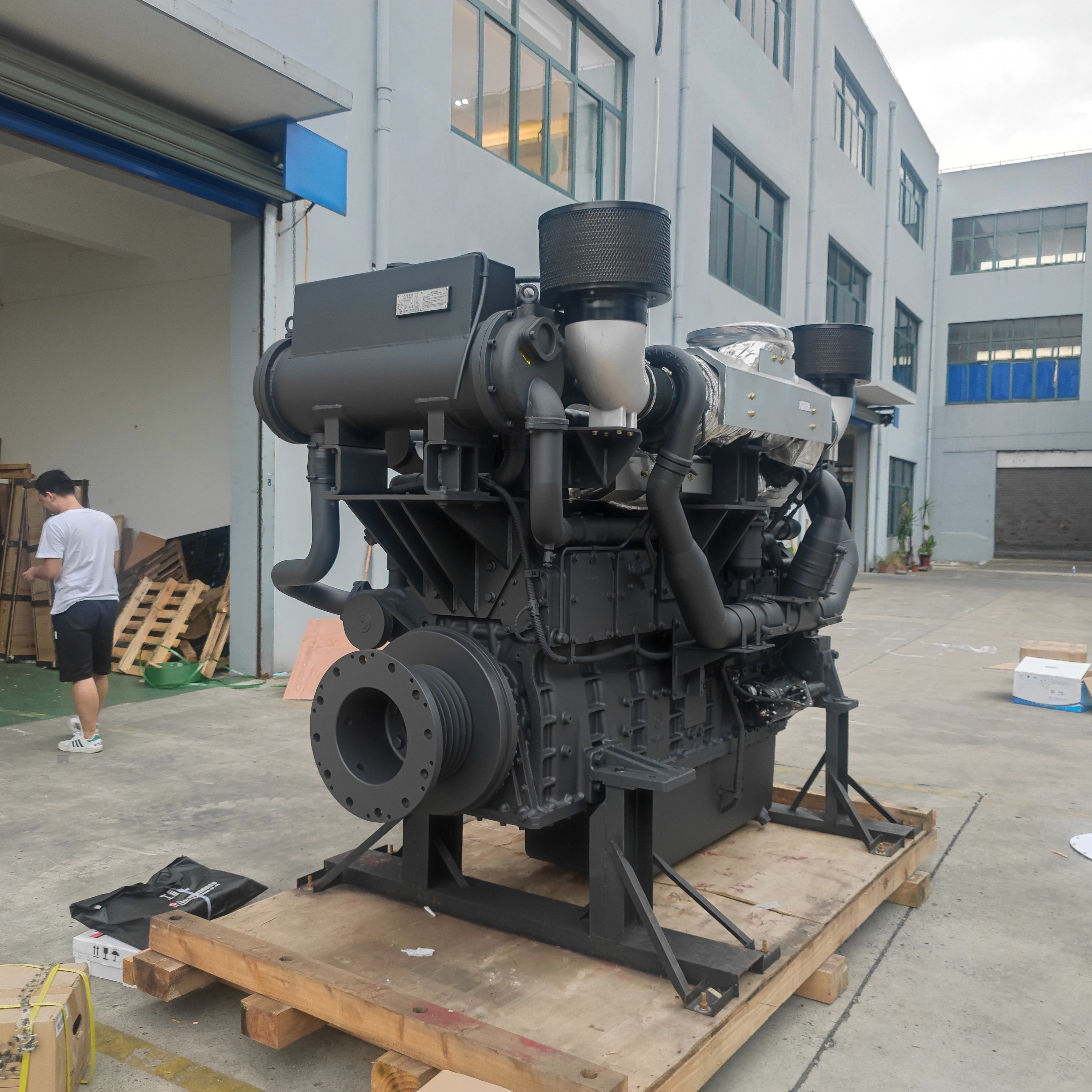 SDEC SC33W Series Marine Diesel Motor 6 Cylinders High Power Boat 1000hp Marine Cargo Ship Engine