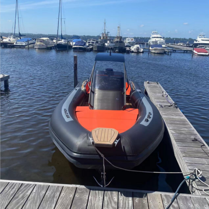 CE Certified Luxury Leisure Sport Rigid Hull Inflatable Boat Italian Design with Aluminum Hypalon Tube Outboard Engine Included