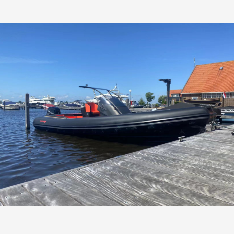 CE Certified Luxury Leisure Sport Rigid Hull Inflatable Boat Italian Design with Aluminum Hypalon Tube Outboard Engine Included