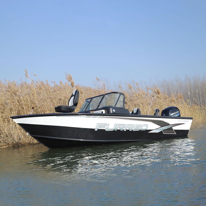 2025 HOT SALE Small Lure Boat Bass Boat 5.6M 40hp New Fashion With YAMAHA Outboard Engine