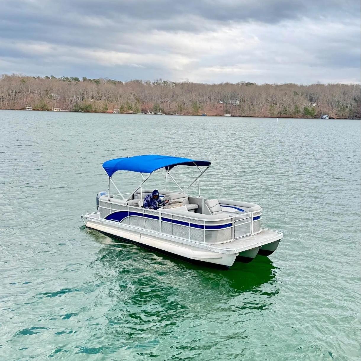 China Factory Customized 23FT Aluminum Tritoon Boat with Outboard Engine Popular Yacht Style