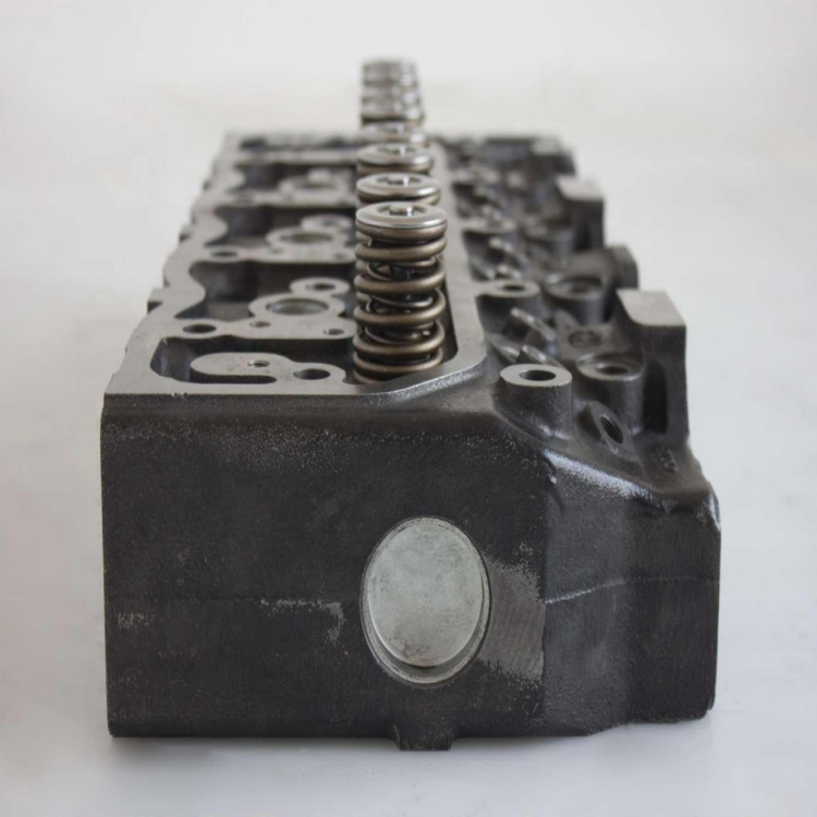 4HF1 Engine Cylinder Head For Isuzu NPR66 8-97095-664-7 8-97146-520-2 8-97141-8211