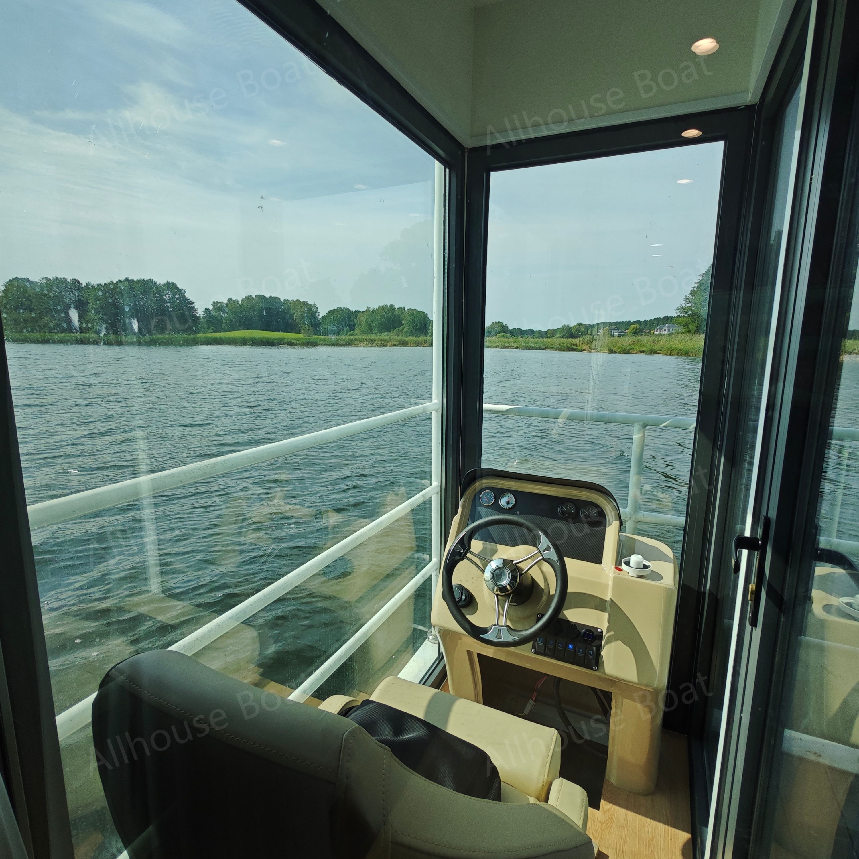 Luxury Aluminum Houseboat Optional Outboard Engine Floating Home Prefab Hotel Restaurant Fishing Sports River Recreation 4m