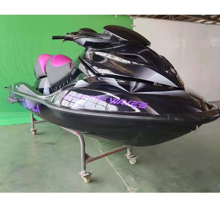 Three-Person Racing Wave Boat 1400cc Jet Ski Motorboat with 4 Stroke Engine for Ocean Riding