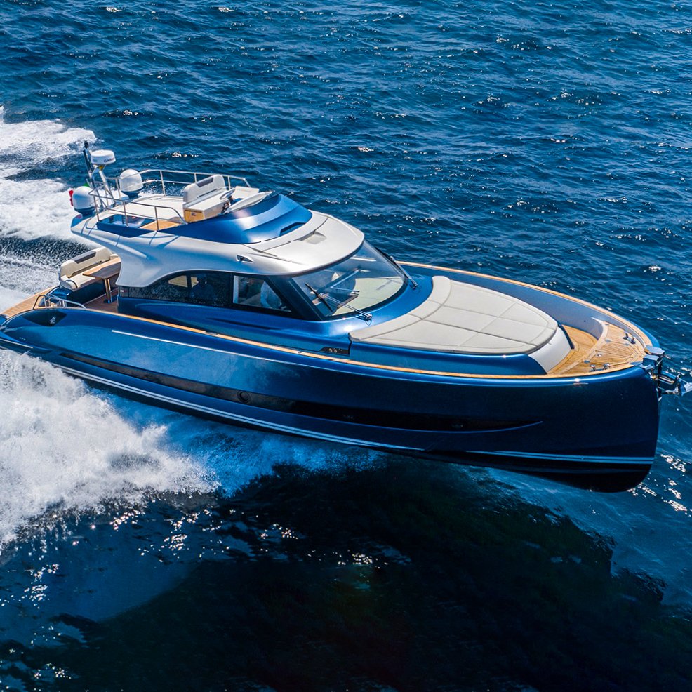 Kinocean 48ft Luxury Sport Yacht Fiberglass Fishing Speed Passenger Boat with Outboard Engine for Yacht Parties and Sale